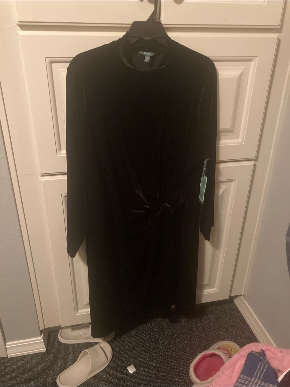 Terra & Sky Black Velvet Long-Sleeve Knot Dress